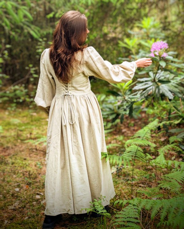 Iris Dress 1001 - Sewing Pattern - Image 4